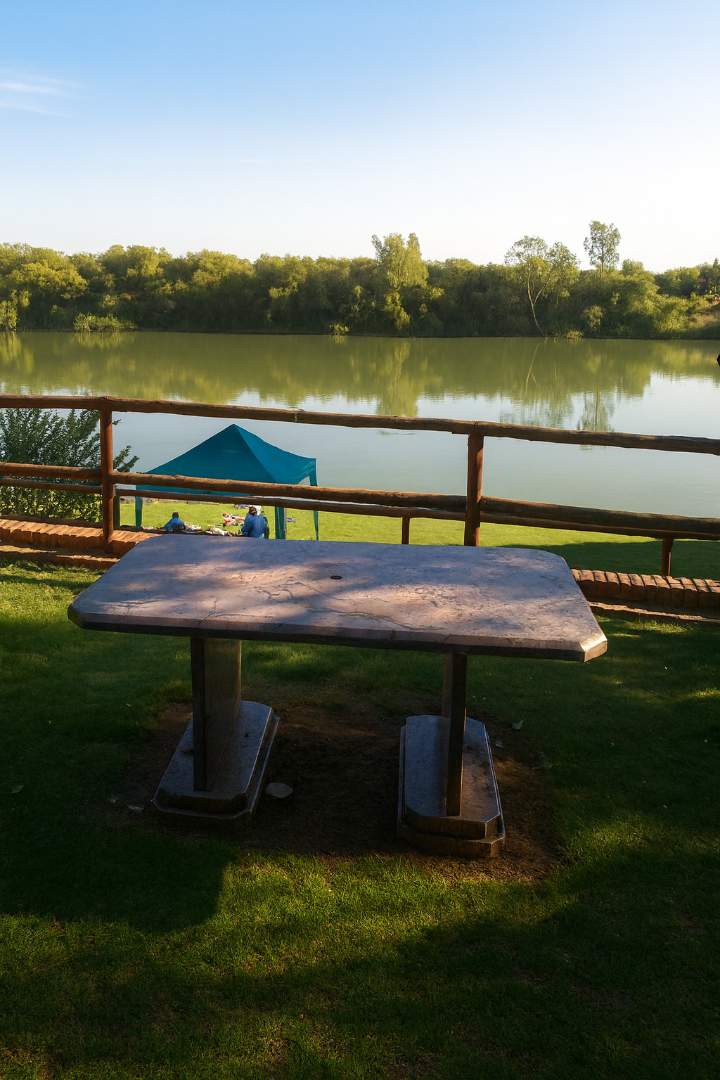 6 Bedroom Property for Sale in Bloemhof North West